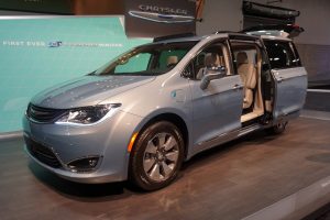 Why Families Should Get the 2017 Pacifica Hybrid