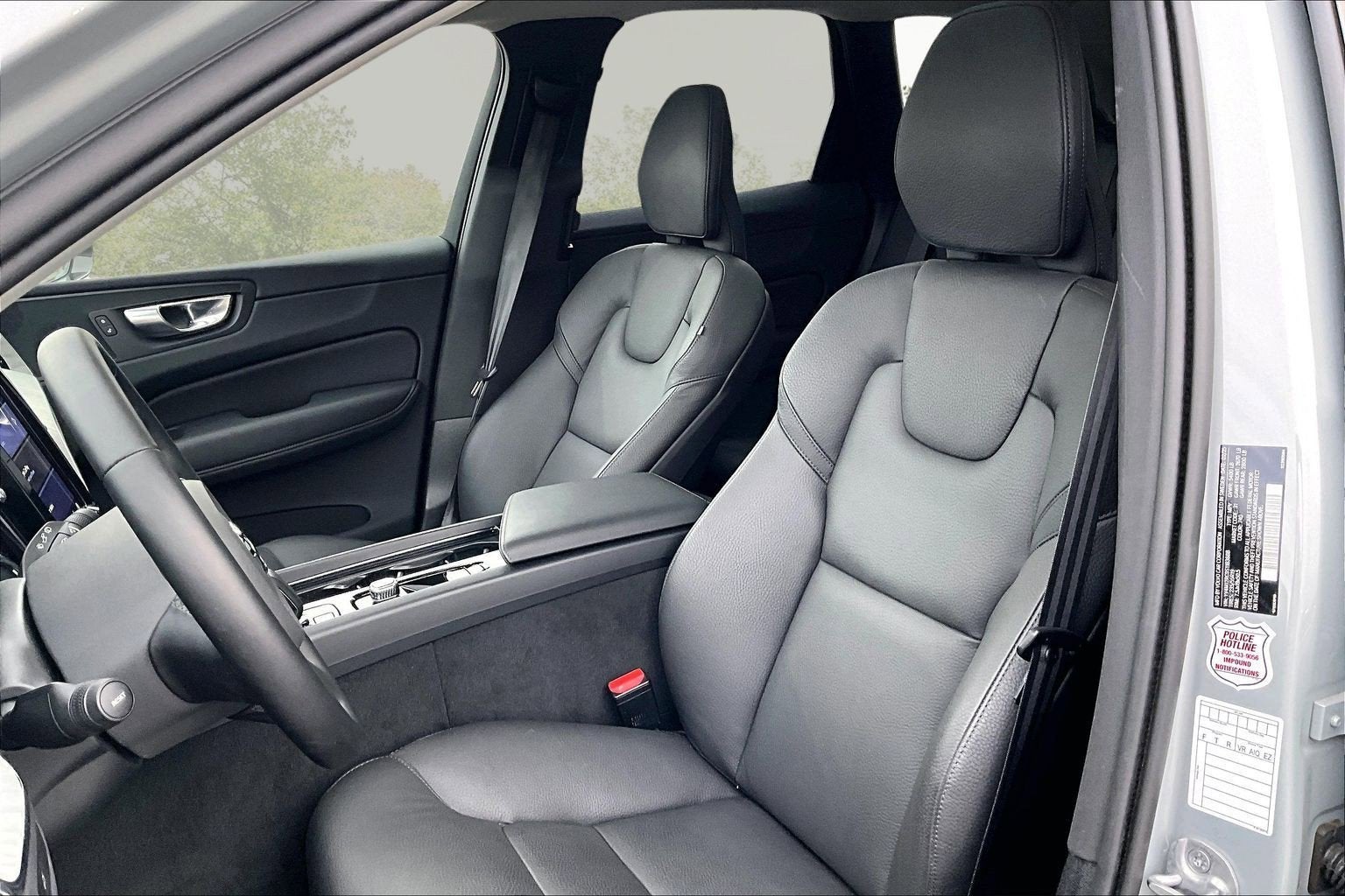 2025 Volvo XC60 Plus