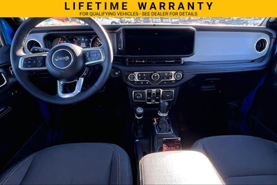 2025 Jeep Wrangler 4-Door Sahara 4x4