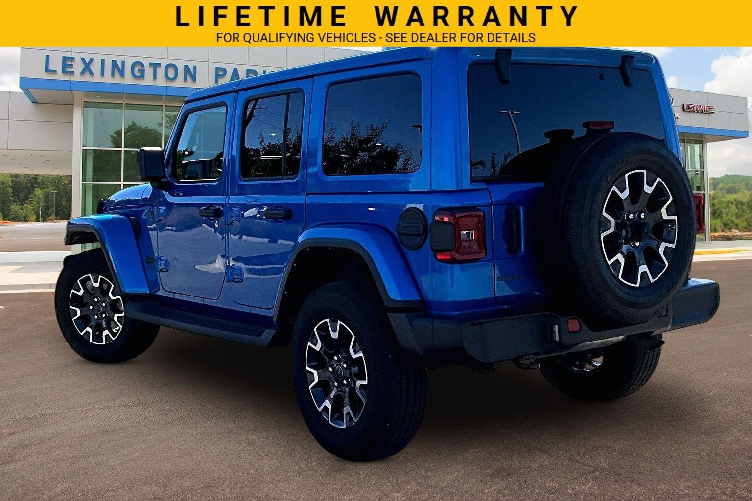 2025 Jeep Wrangler 4-Door Sahara 4x4