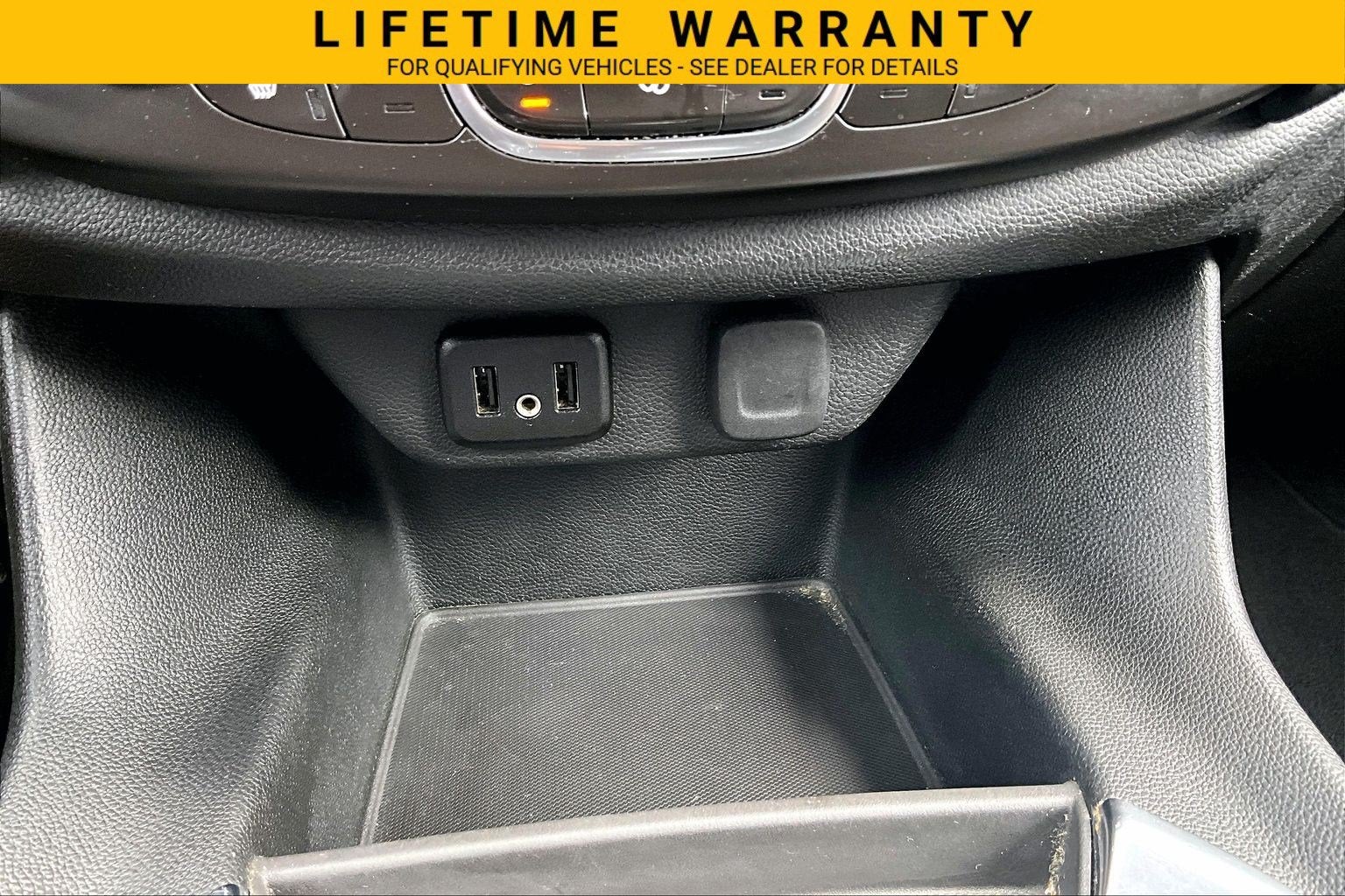 2018 Chevrolet Traverse LT Cloth