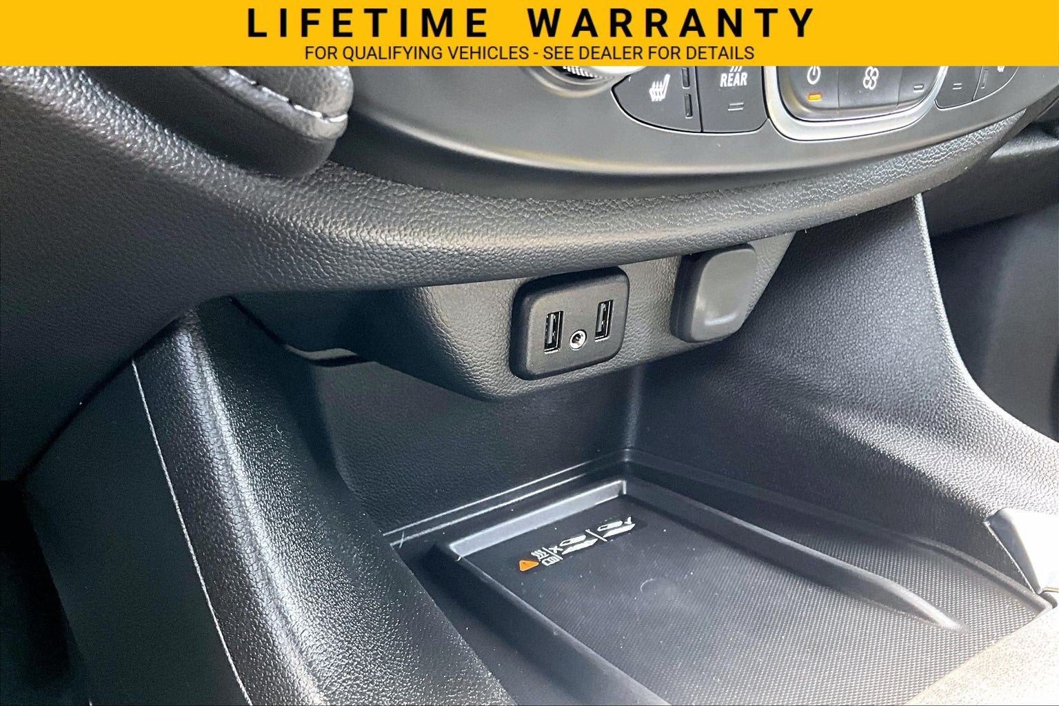 2024 Chevrolet Traverse Limited LT Cloth