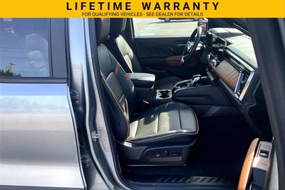 2023 GMC Canyon 4WD AT4