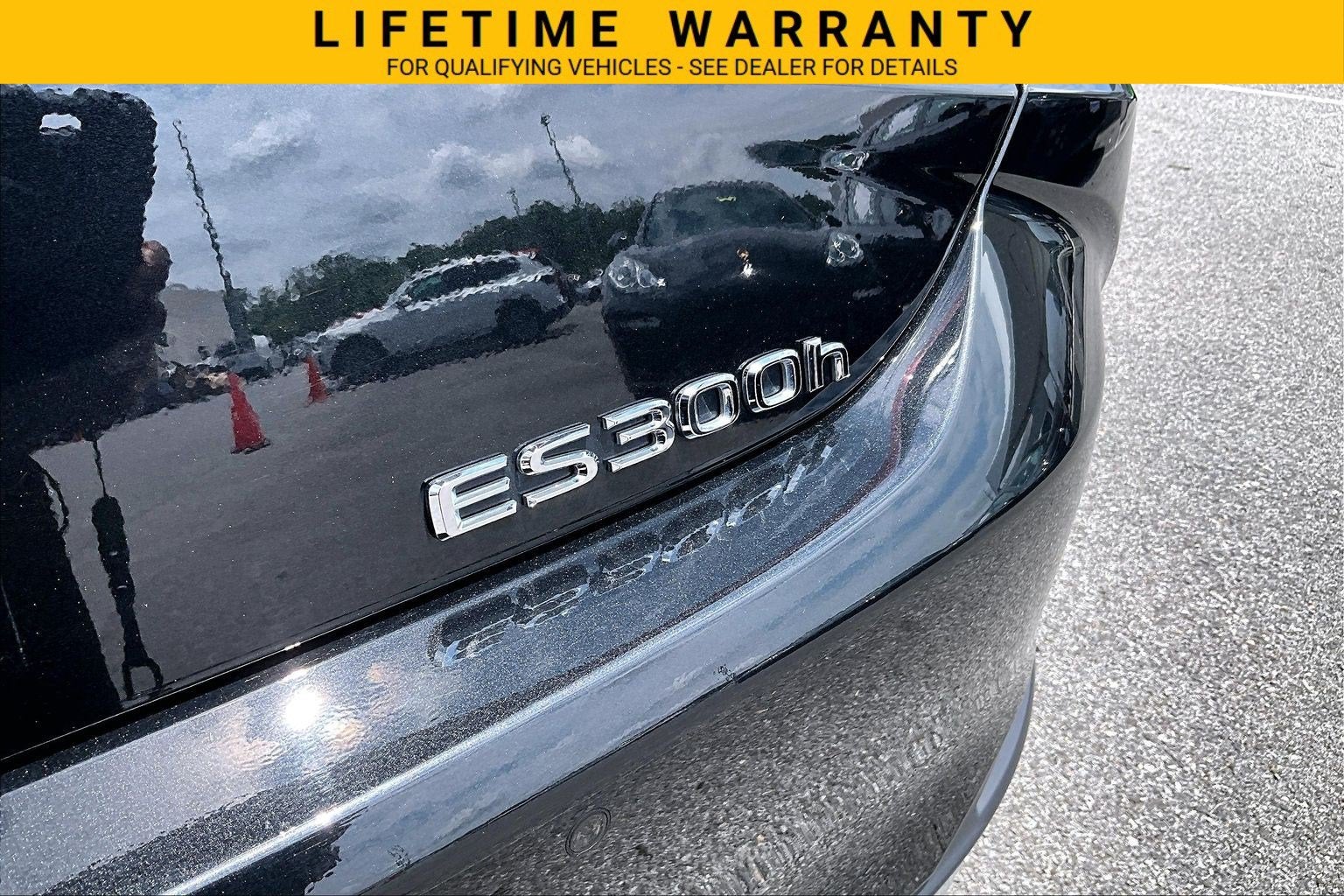 2024 Lexus ES ES 300h Ultra Luxury