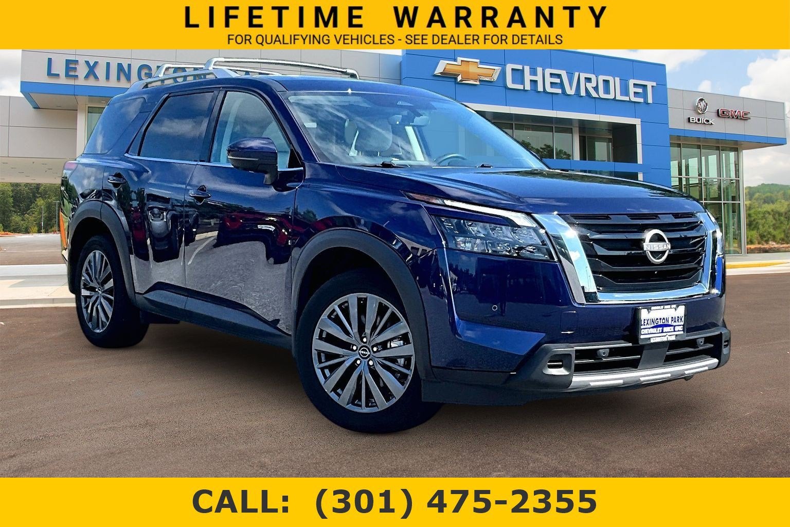2025 Nissan Pathfinder SL