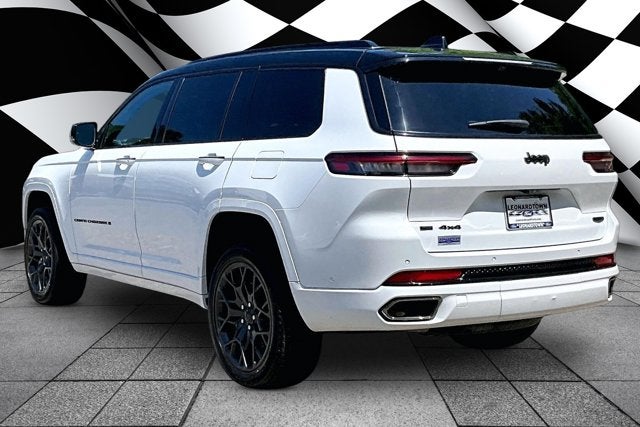 2023 Jeep Grand Cherokee L Summit V8 REAR ENTERTAINMENT