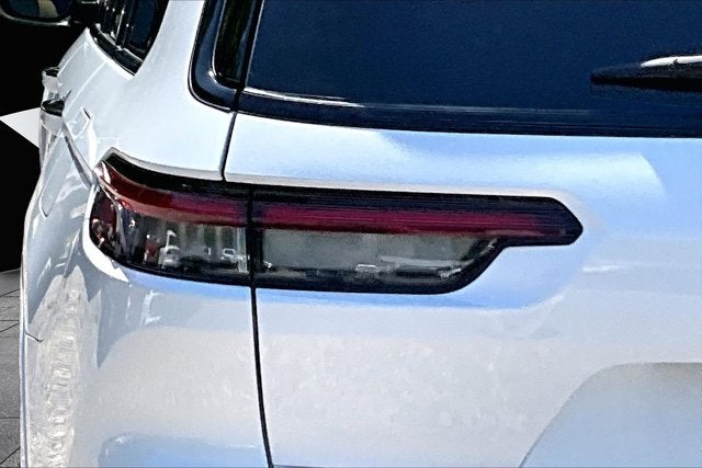 2023 Jeep Grand Cherokee L Summit V8 REAR ENTERTAINMENT