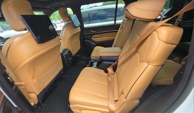 2023 Jeep Grand Cherokee L Summit