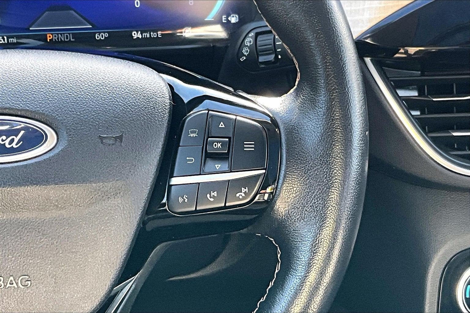2022 Ford Escape Titanium ELITE
