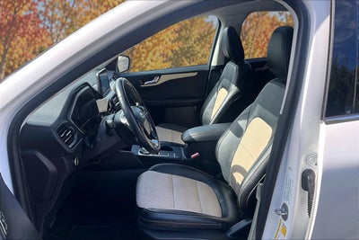 2022 Ford Escape Titanium ELITE