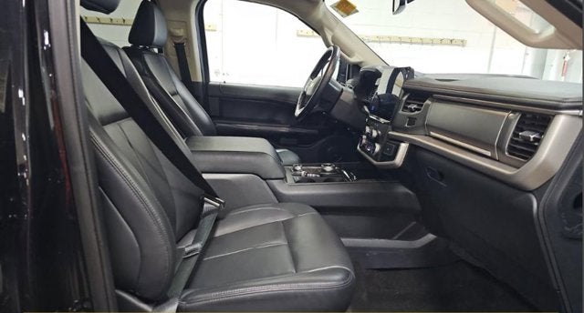 2023 Ford Expedition XLT BLACK EDITION PANO ROOF