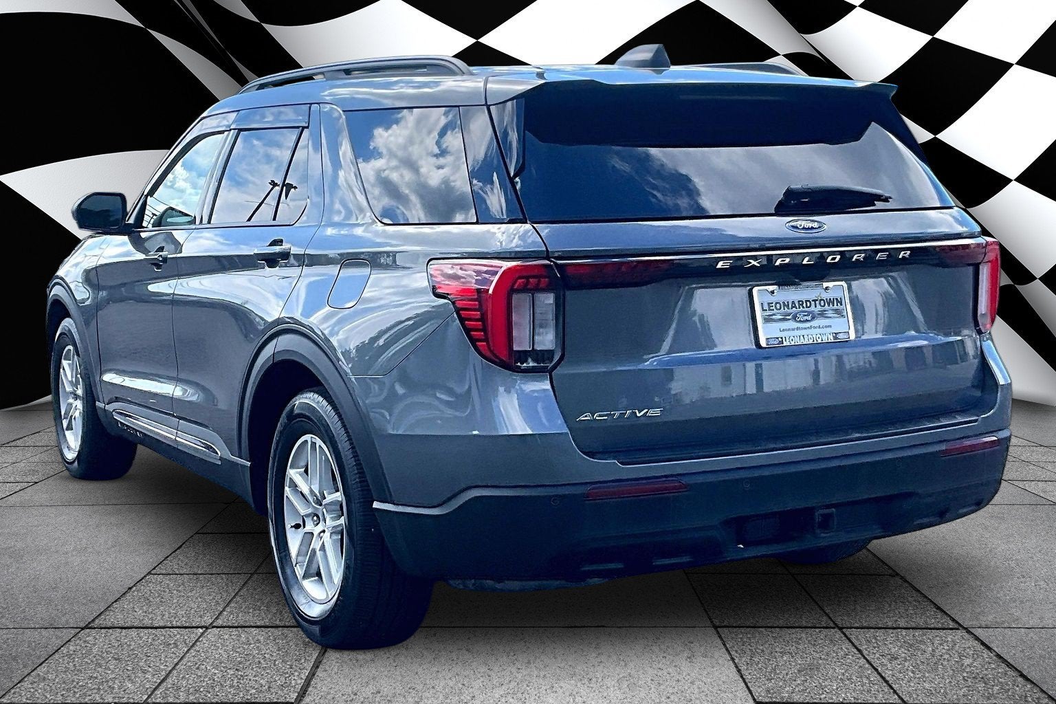 2025 Ford Explorer Active