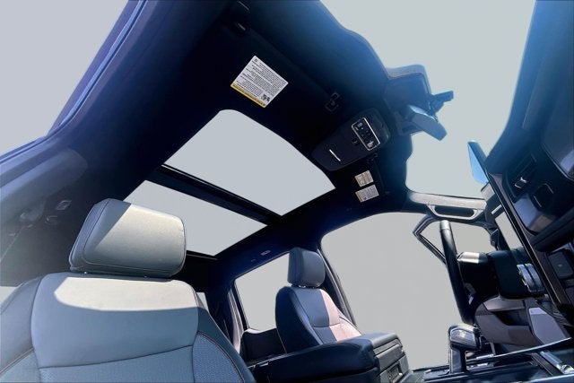 2024 Ford F-150 Lightning LARIAT