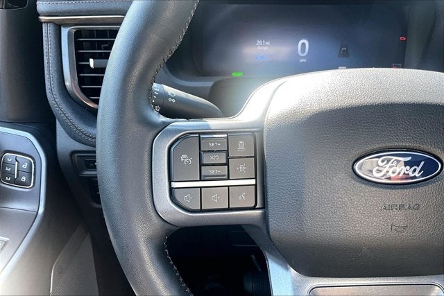 2024 Ford F-150 Lightning LARIAT