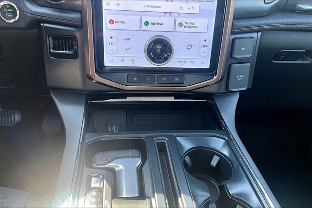 2024 Ford F-150 Lightning LARIAT