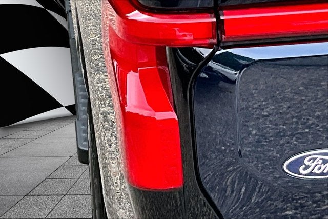 2024 Ford F-150 Lightning LARIAT