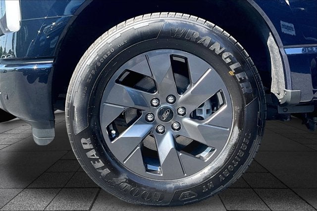 2024 Ford F-150 Lightning LARIAT