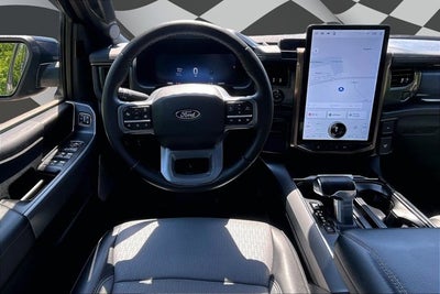 2025 Ford F-150 Lightning LARIAT