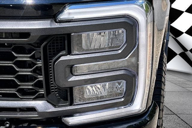2024 Ford Super Duty F-350 SRW LARIAT