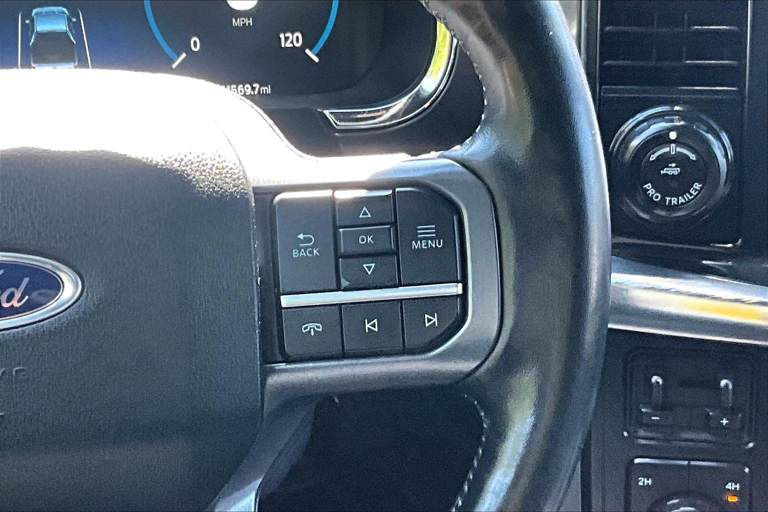 2023 Ford F-150 LARIAT SPORT