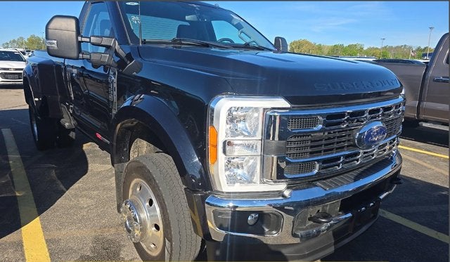 2023 Ford Super Duty F-450 DRW XLT