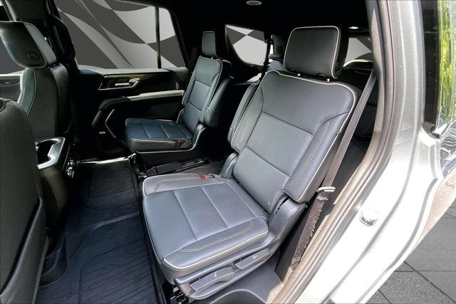 2025 GMC Yukon Elevation