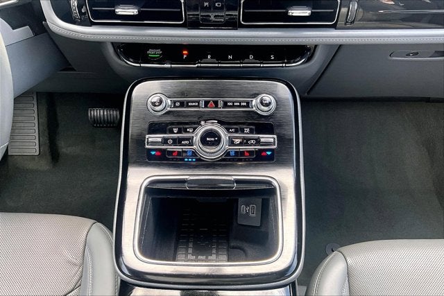 2021 Lincoln Nautilus Reserve