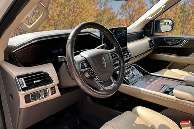 2023 Lincoln Navigator L Reserve