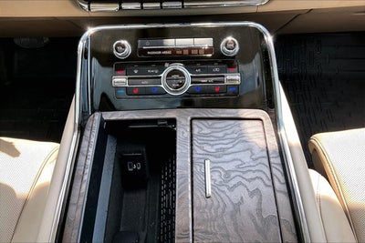 2023 Lincoln Navigator L Reserve REAR ENTERTAINMENT