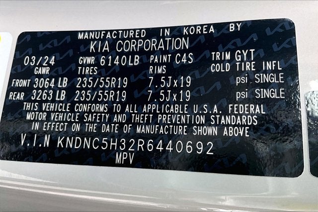 2024 Kia Carnival EX