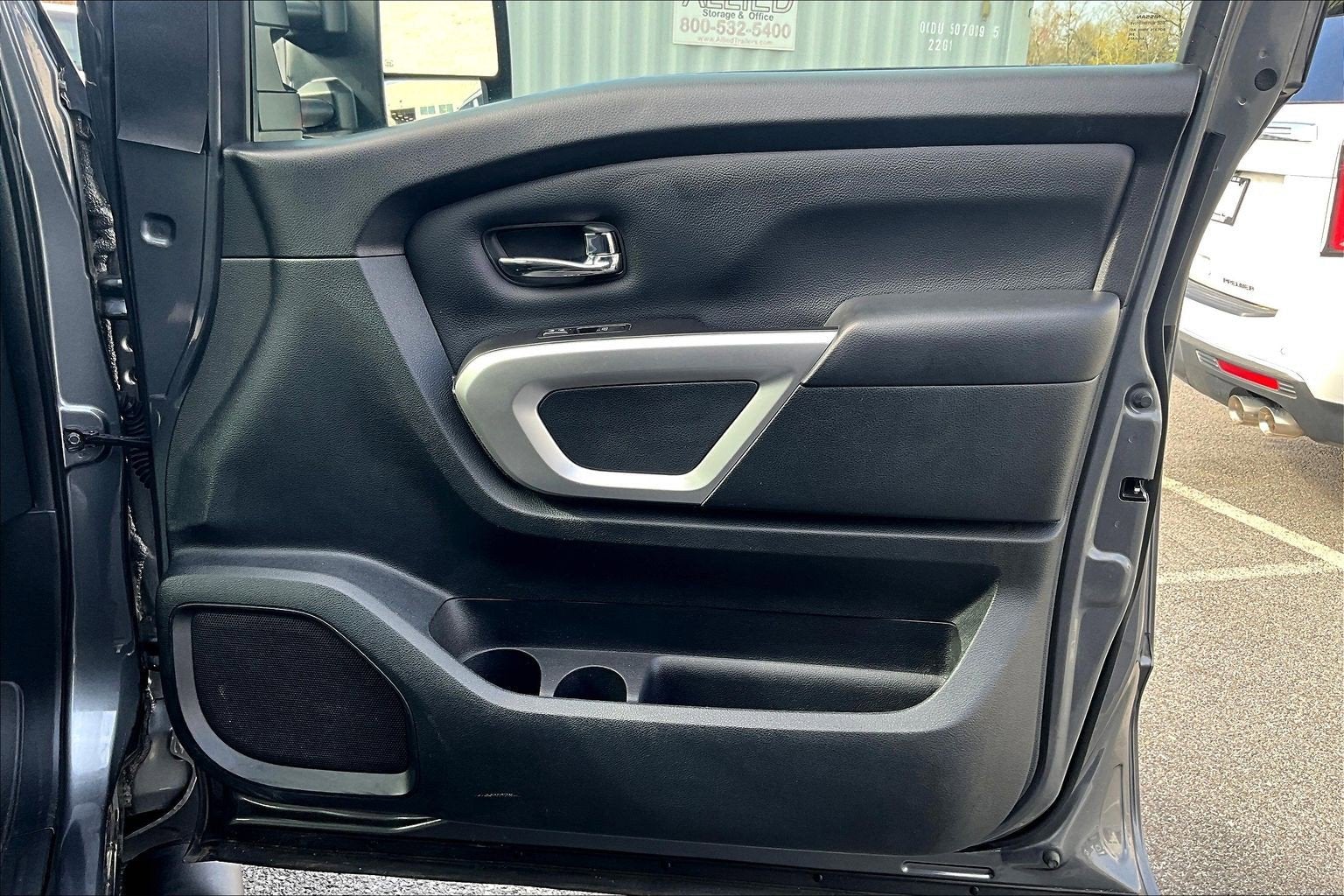 2020 Nissan Titan SV