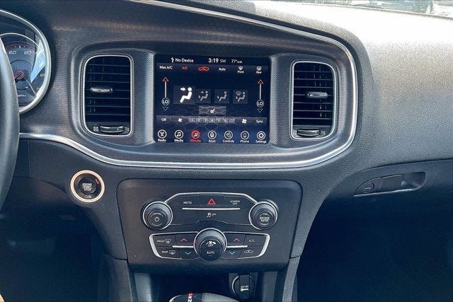 2017 Dodge Charger SXT