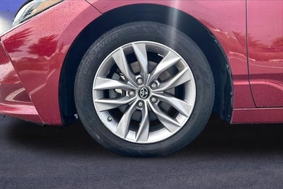 2019 Toyota Avalon XLE