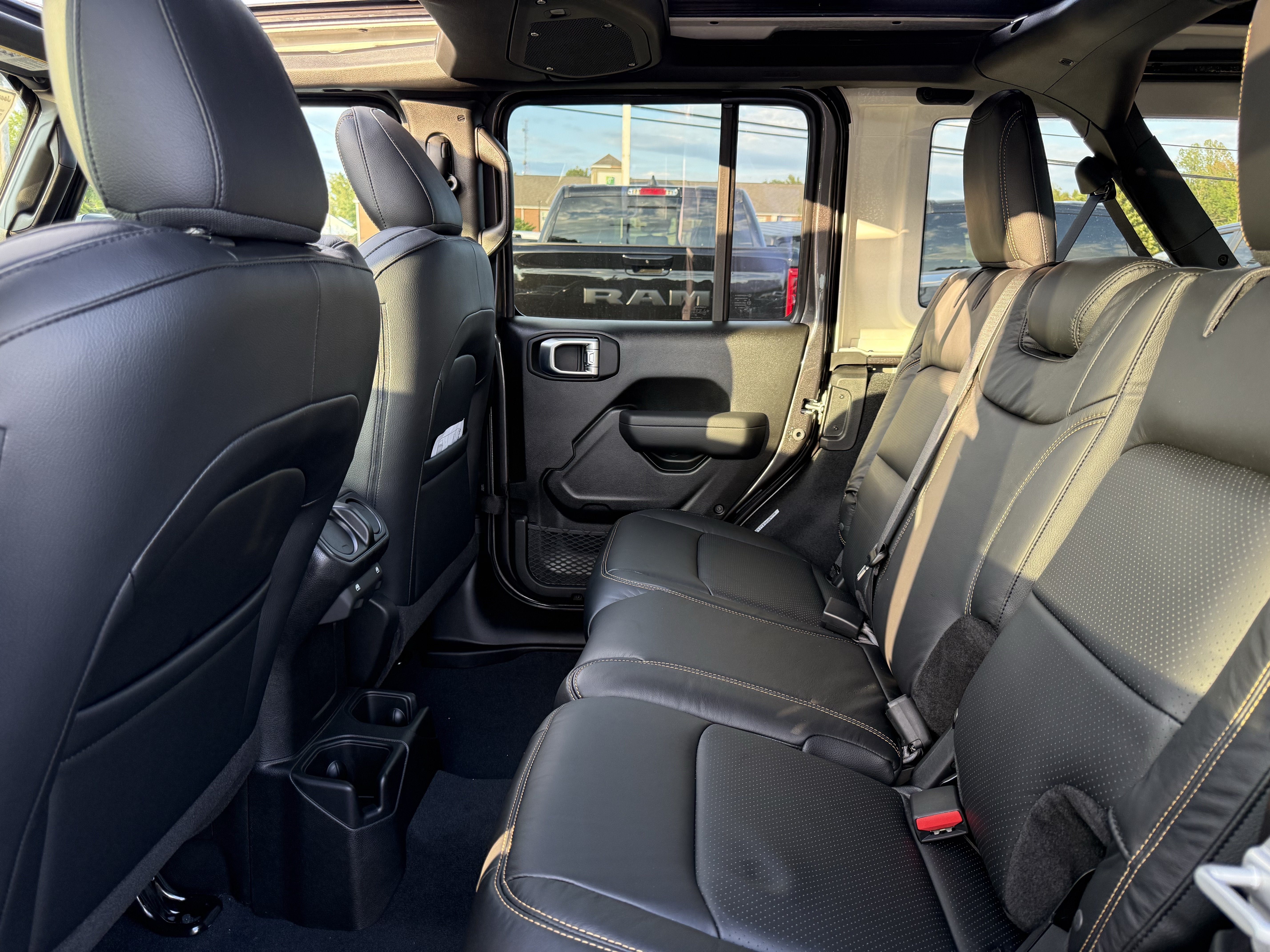 2027 Jeep Wrangler WRANGLER 4-DOOR SPORT S