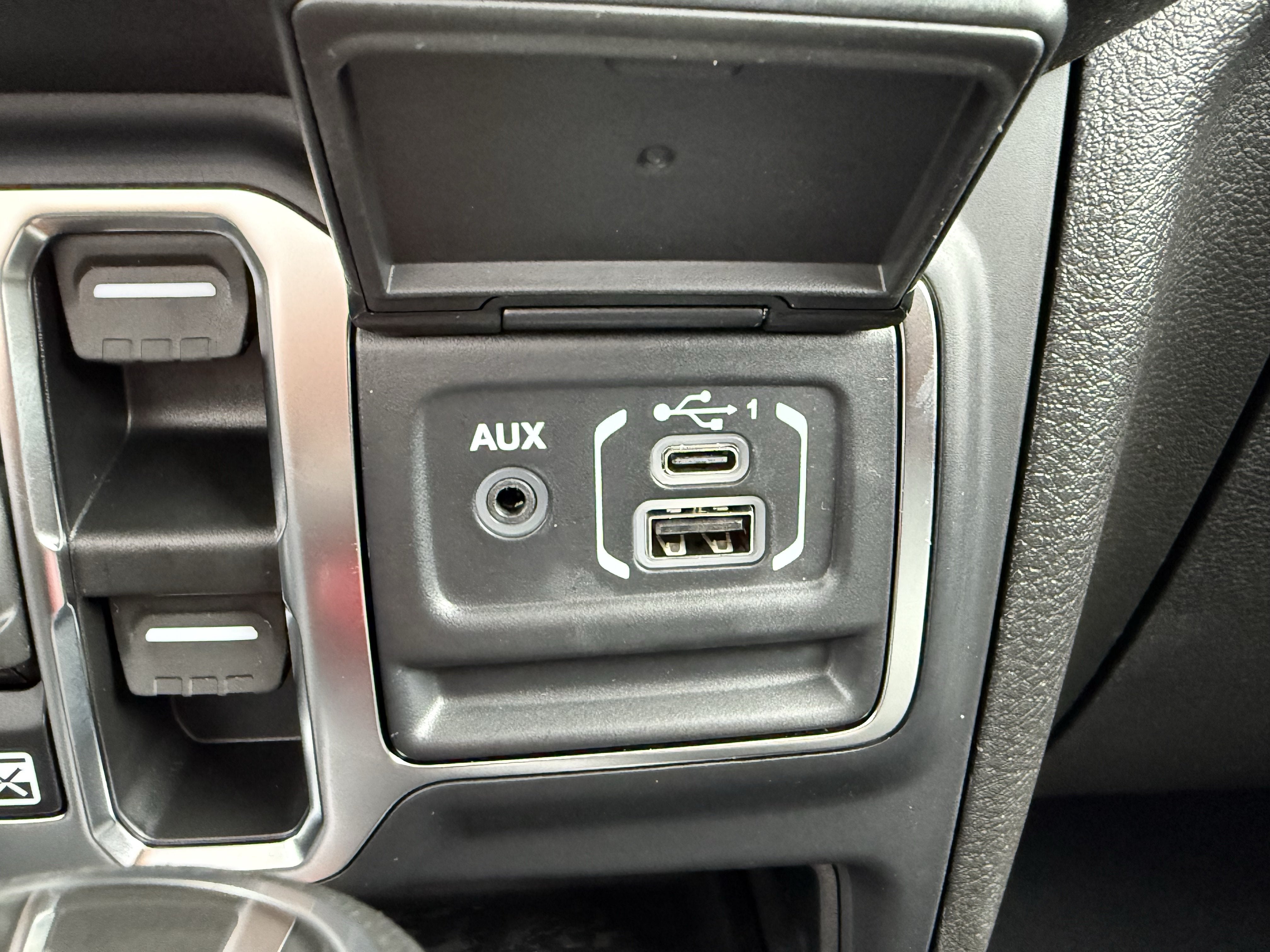 2027 Jeep Wrangler WRANGLER 4-DOOR SPORT S