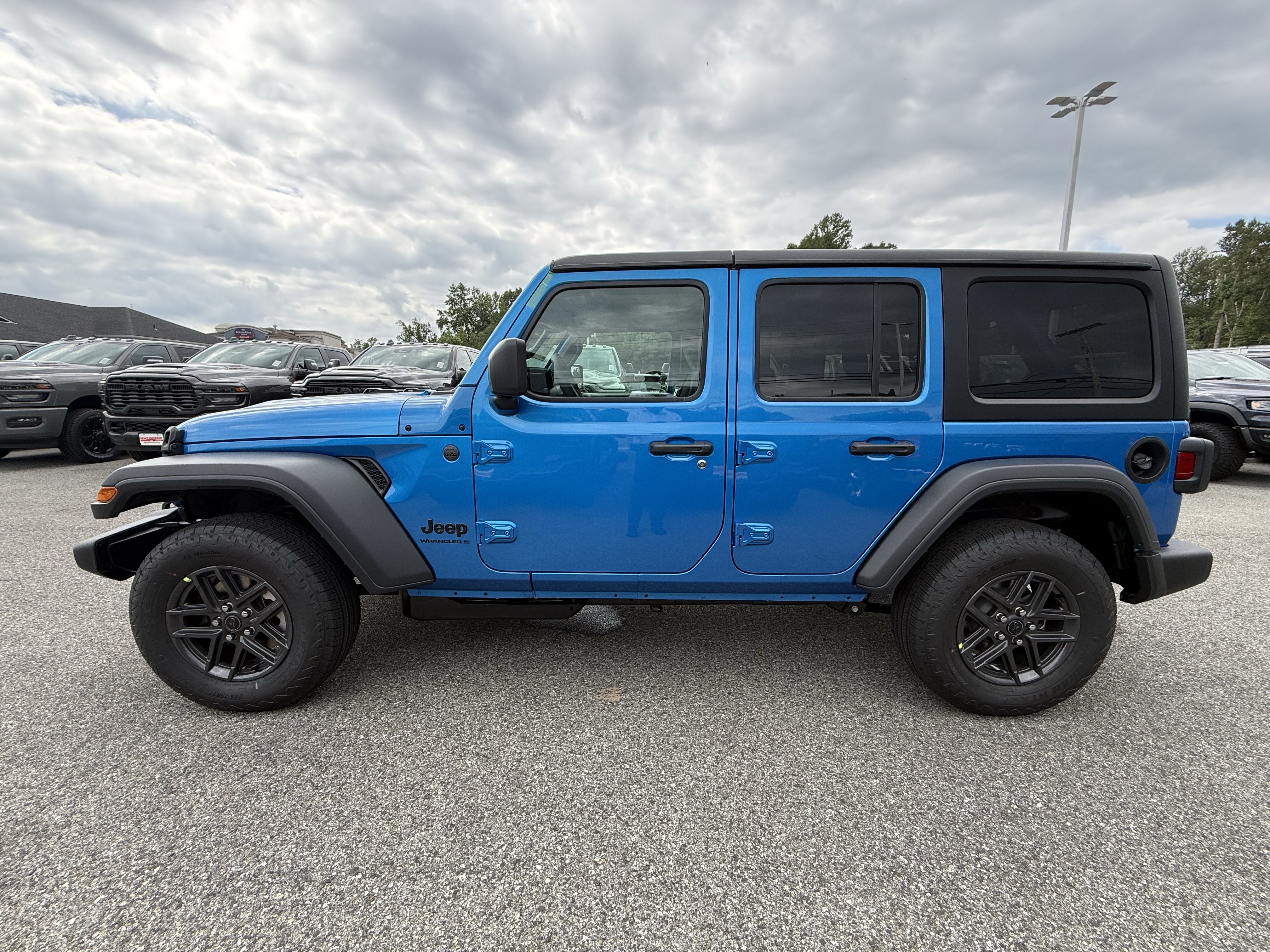 2027 Jeep Wrangler WRANGLER 4-DOOR SPORT S