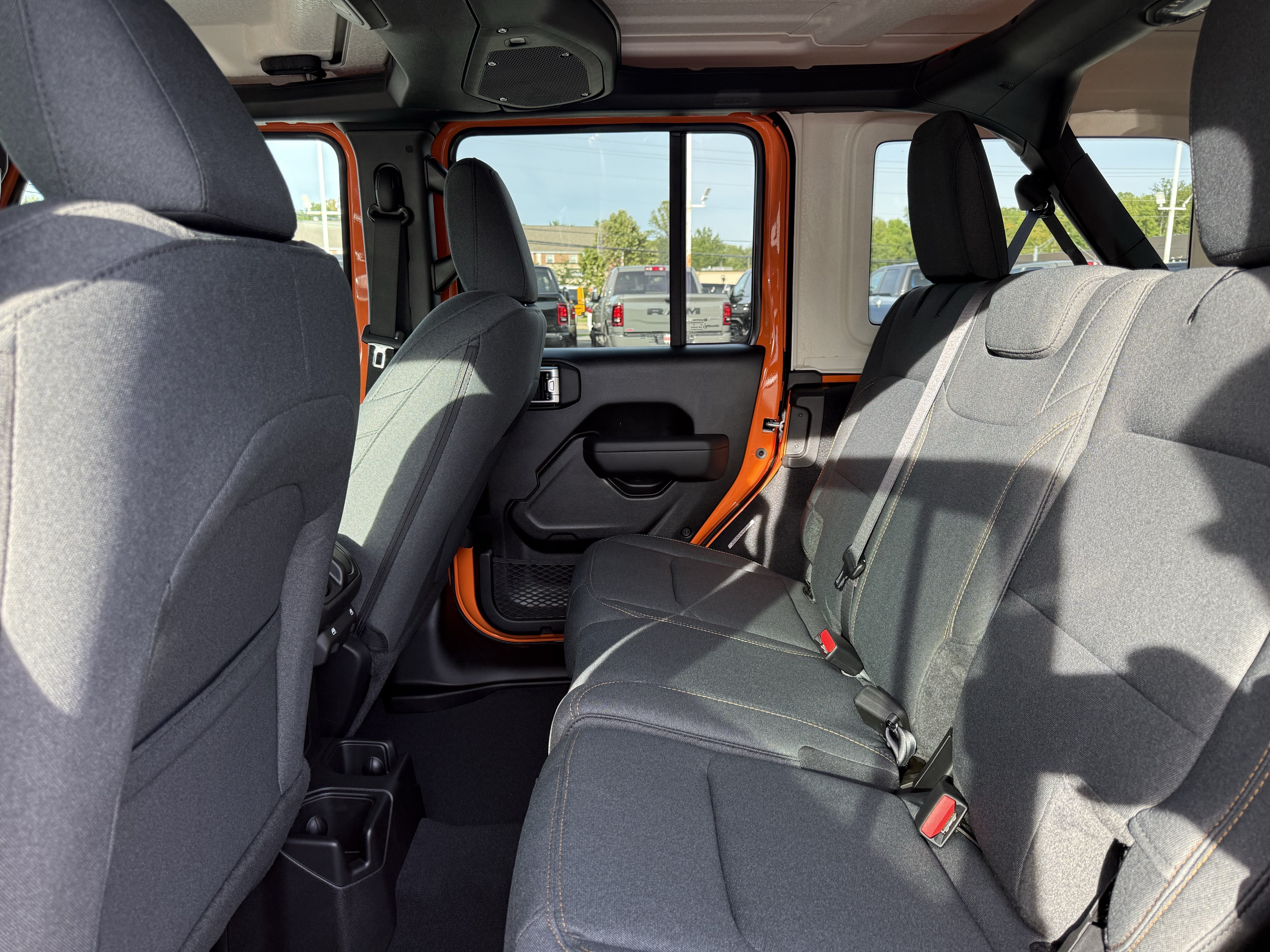 2027 Jeep Wrangler WRANGLER 4-DOOR SPORT S