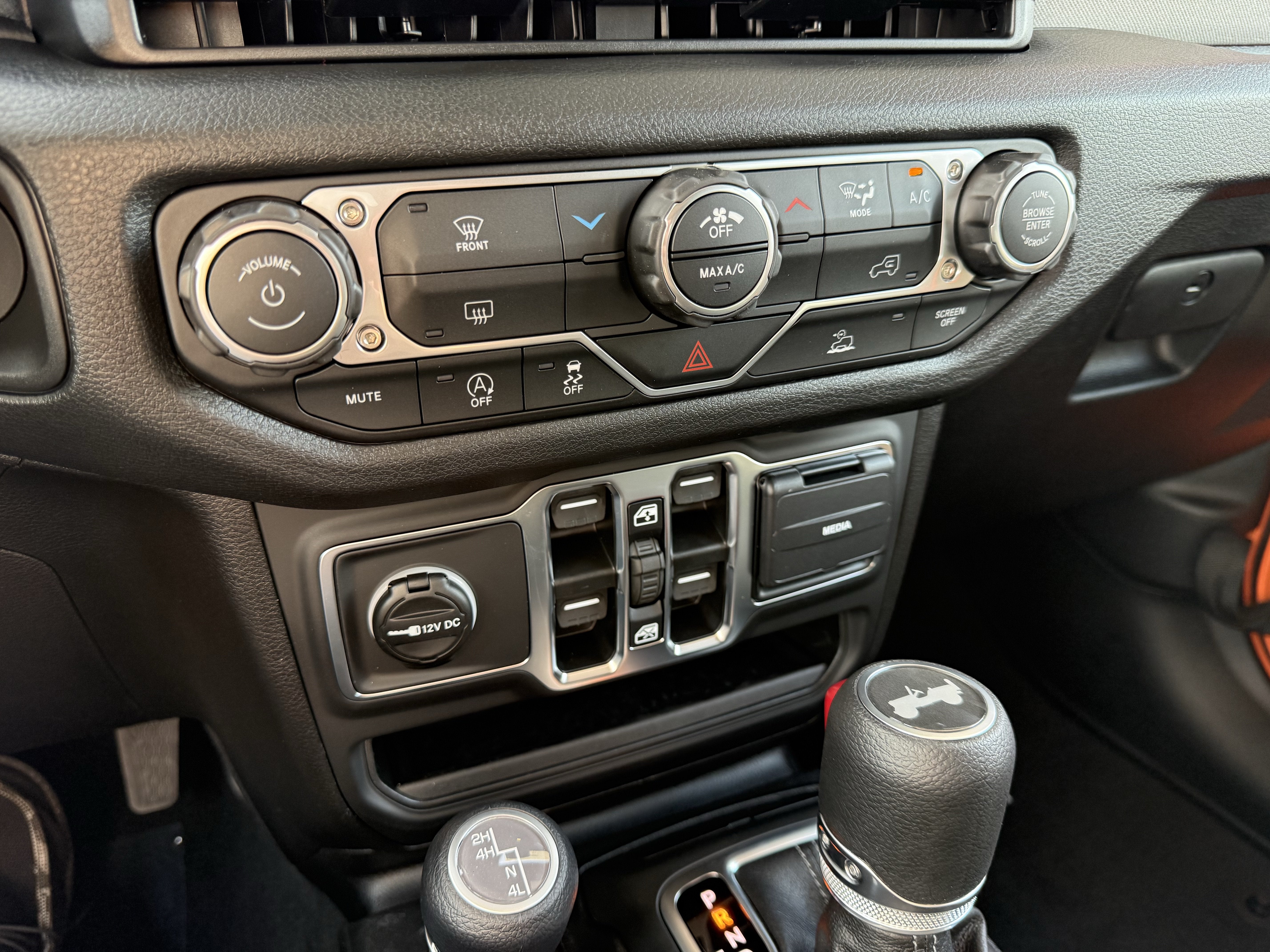 2027 Jeep Wrangler WRANGLER 4-DOOR SPORT S