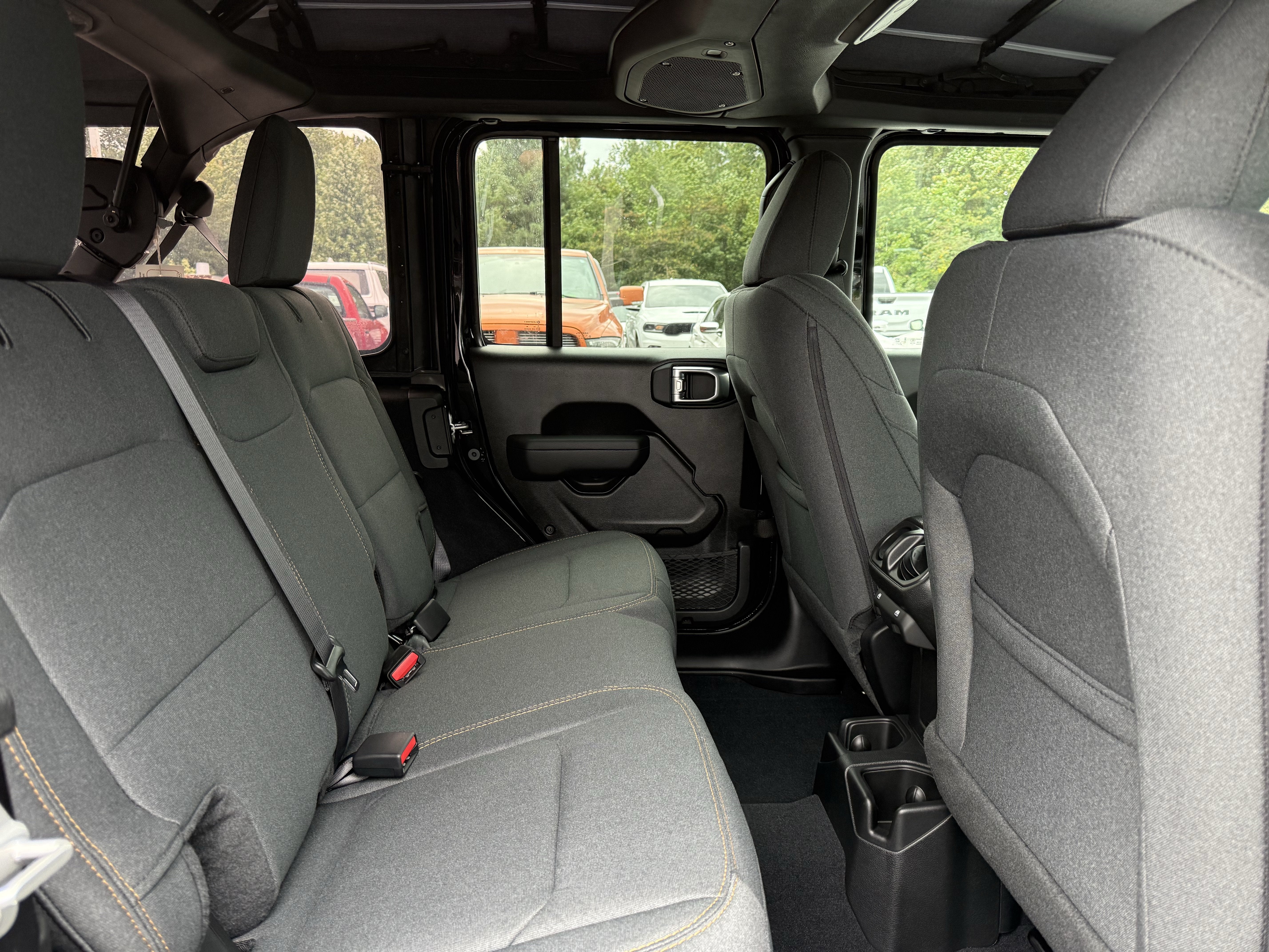 2027 Jeep Wrangler WRANGLER 4-DOOR SPORT S