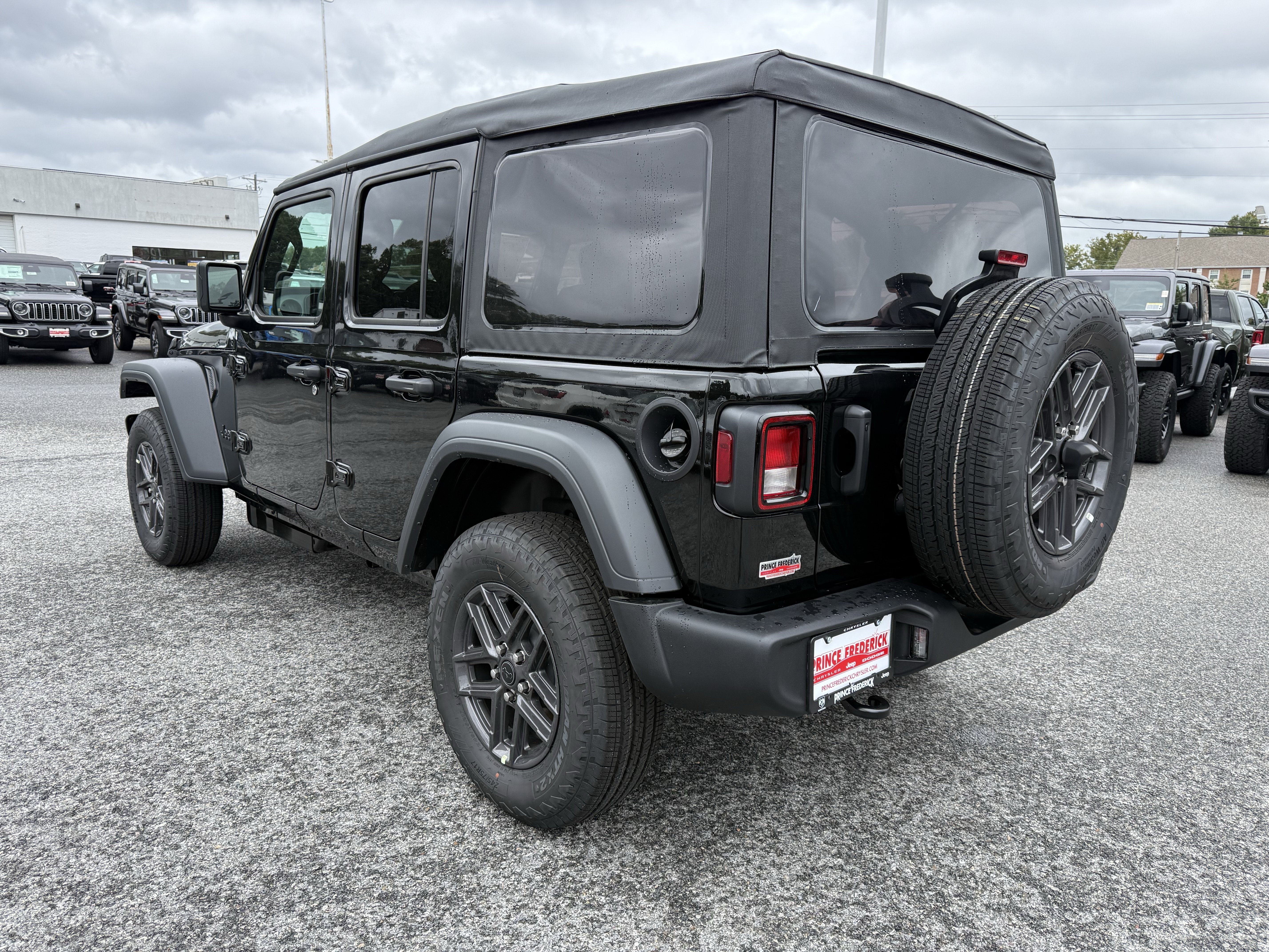2027 Jeep Wrangler WRANGLER 4-DOOR SPORT S