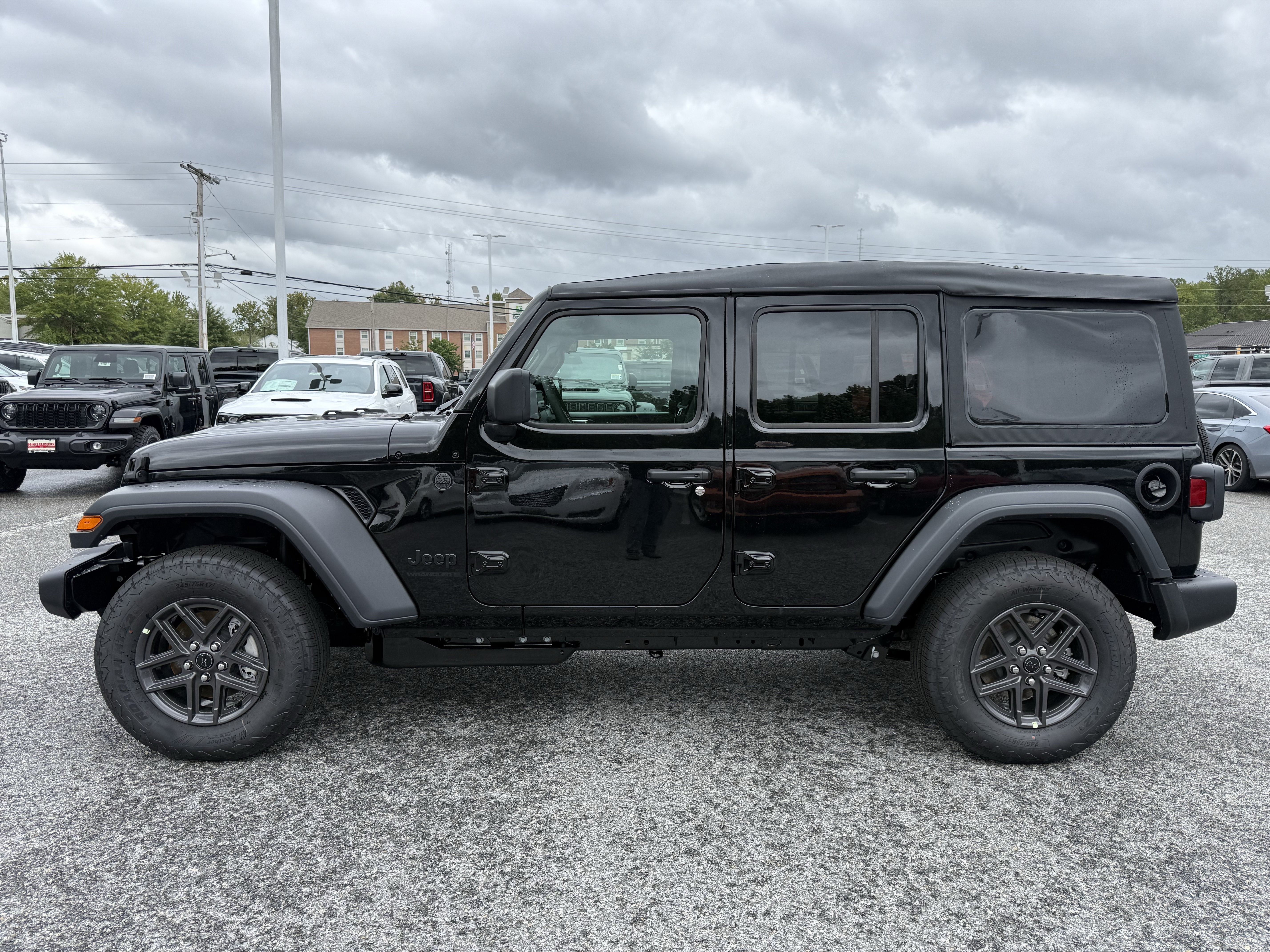 2027 Jeep Wrangler WRANGLER 4-DOOR SPORT S