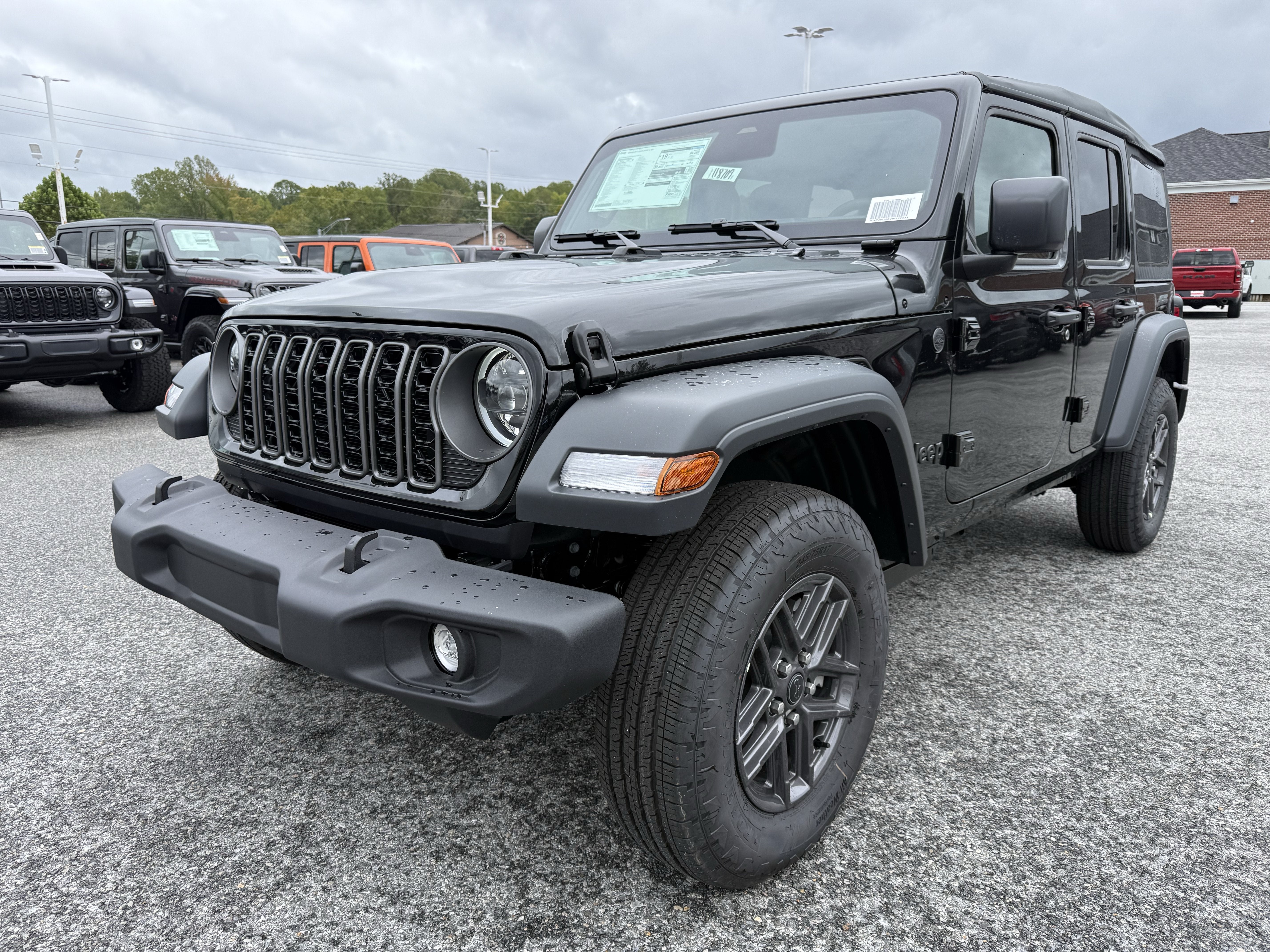 2027 Jeep Wrangler WRANGLER 4-DOOR SPORT S
