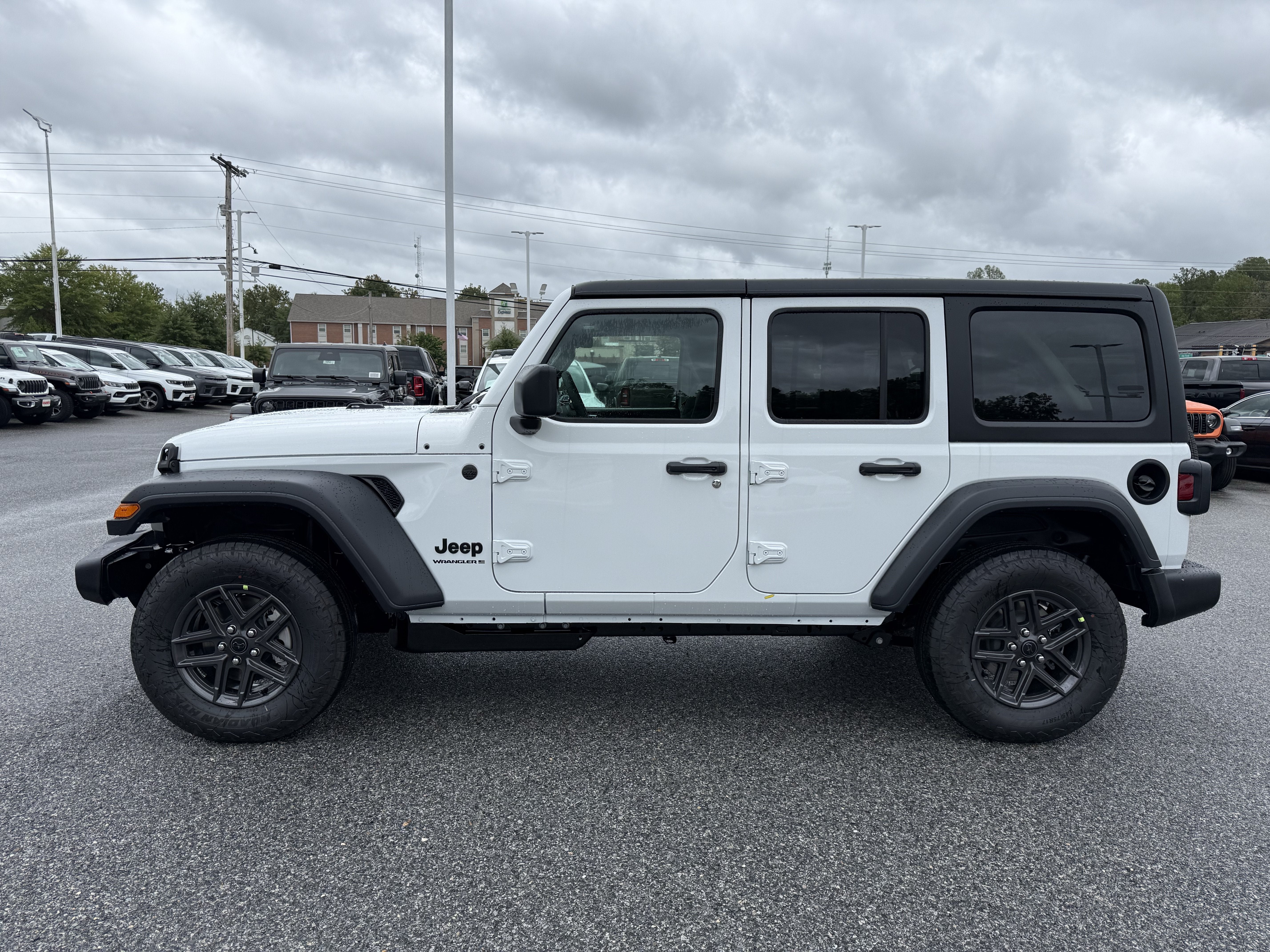 2027 Jeep Wrangler WRANGLER 4-DOOR SPORT S