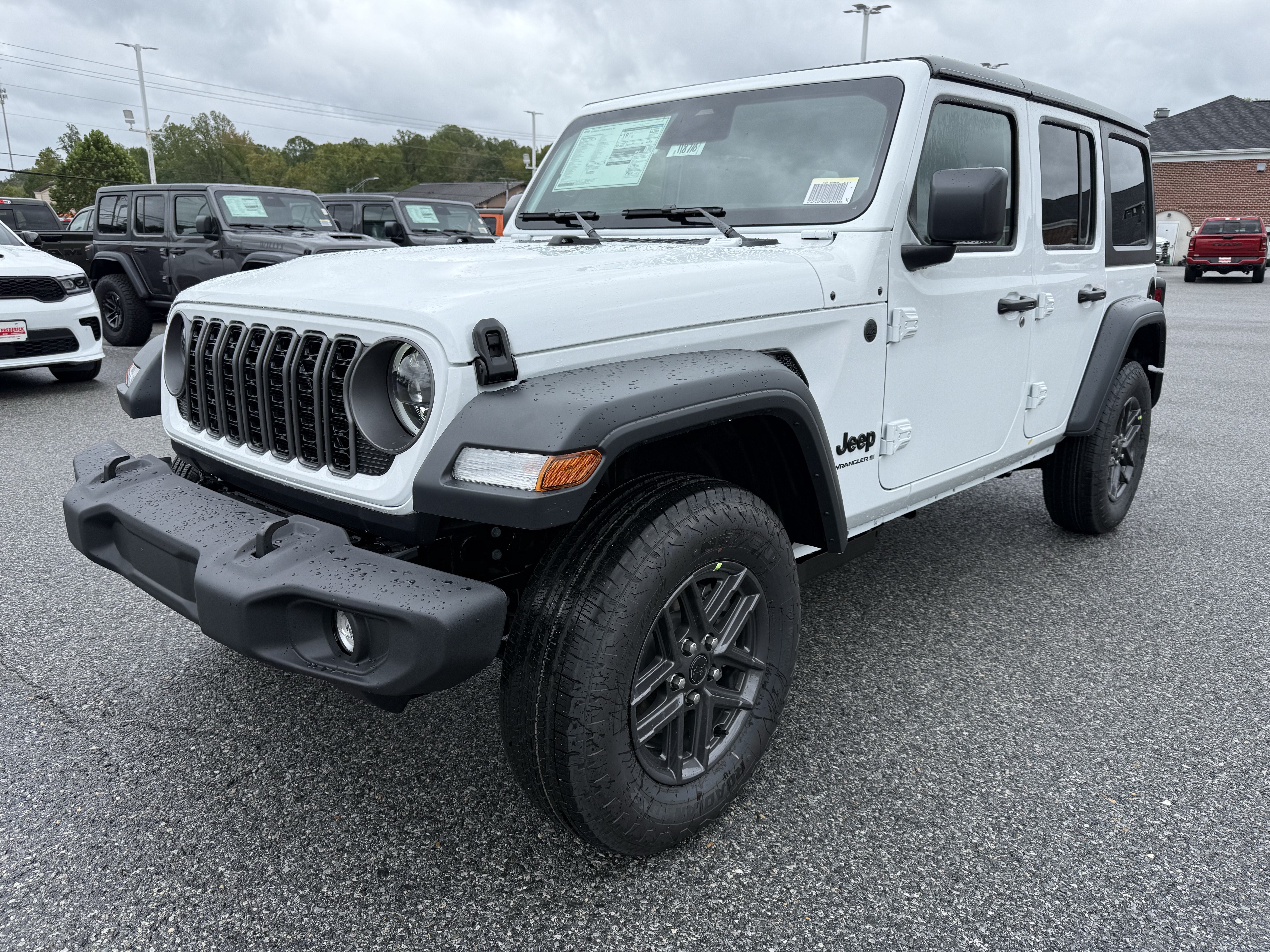 2027 Jeep Wrangler WRANGLER 4-DOOR SPORT S