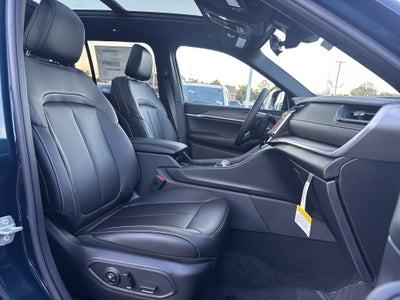 2027 Jeep Grand Cherokee GRAND CHEROKEE LIMITED 4X4