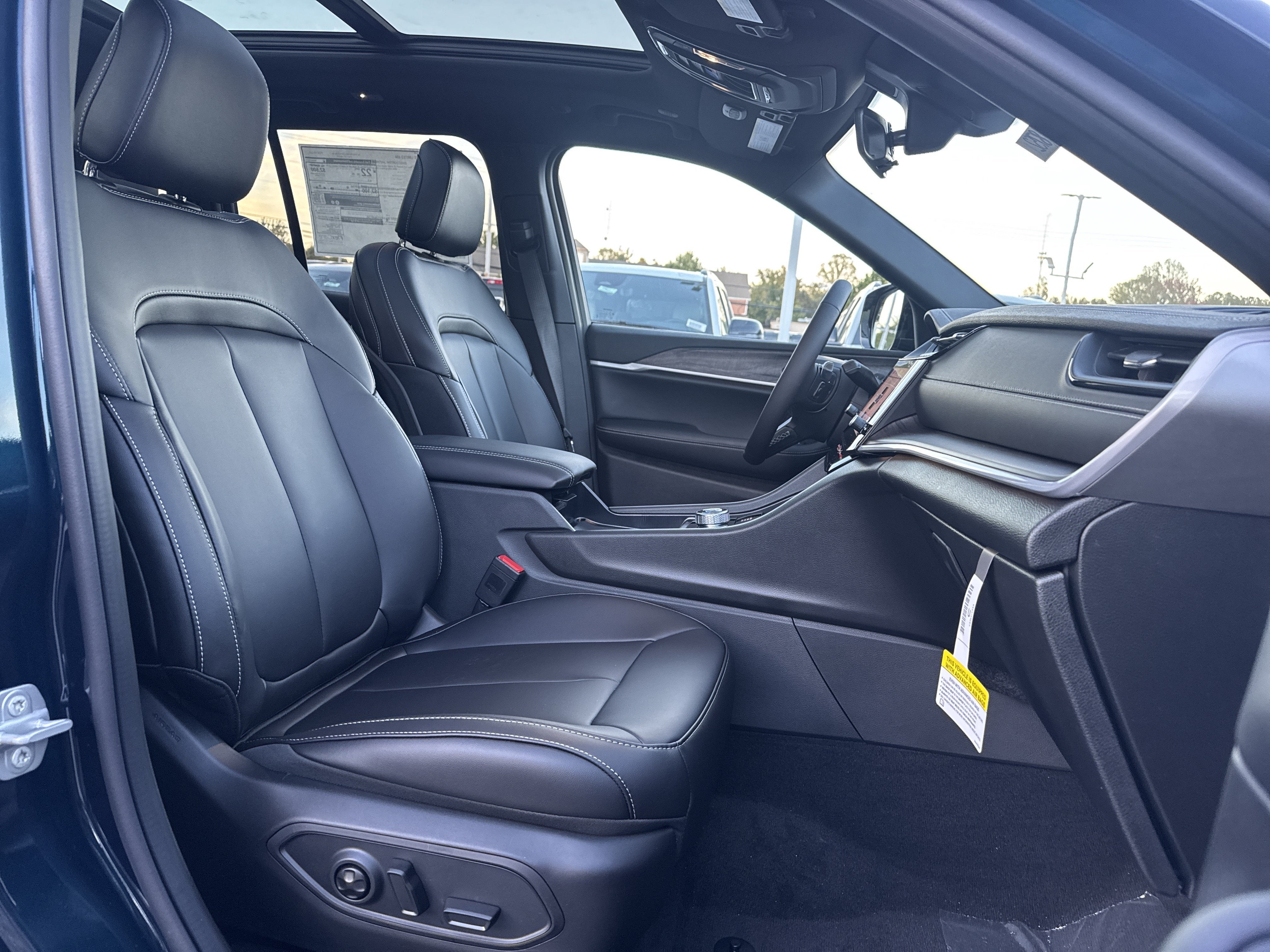 2027 Jeep Grand Cherokee GRAND CHEROKEE LIMITED 4X4
