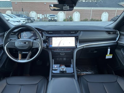 2027 Jeep Grand Cherokee GRAND CHEROKEE LIMITED 4X4