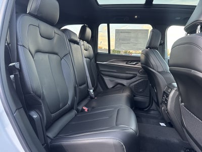 2027 Jeep Grand Cherokee GRAND CHEROKEE LIMITED 4X4