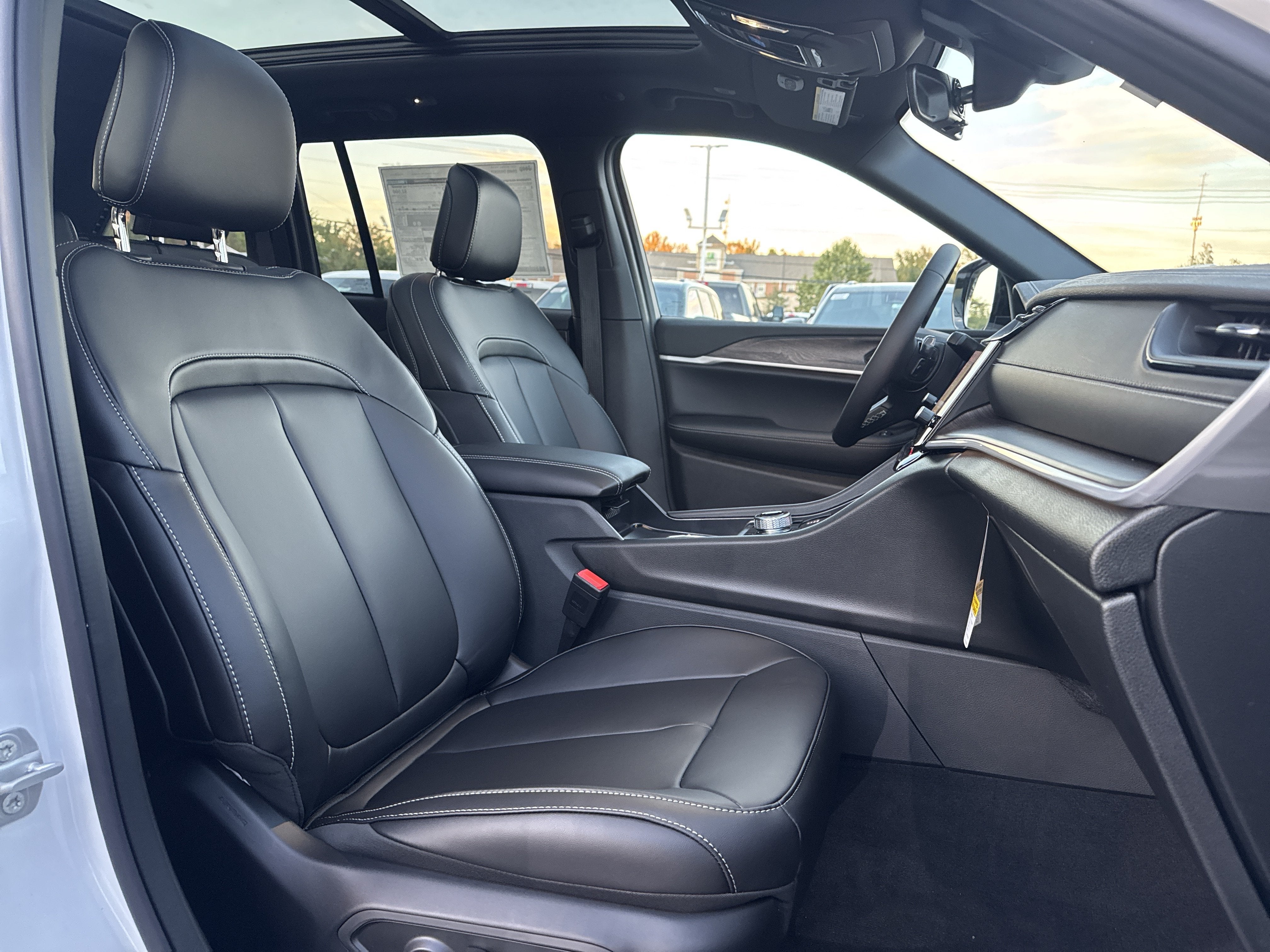 2027 Jeep Grand Cherokee GRAND CHEROKEE LIMITED 4X4