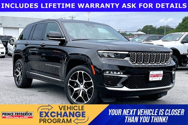 2022 Jeep Grand Cherokee's photo
